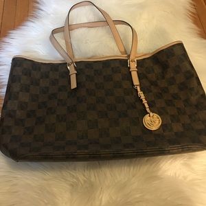 MK large purse
